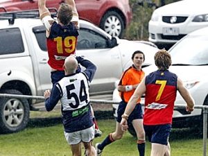 RDFL: Diggers Rest rises above injuries, Melton Centrals
