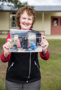 Outdated school uniforms help children in Africa