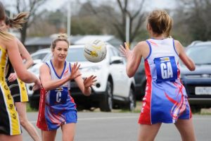 Bulldogs hold tight for win