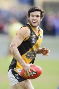 Kyneton share the points