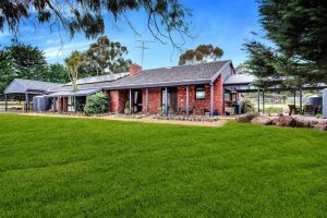 Rural finery: 15 Blackhill Road, Gisborne South, 3437