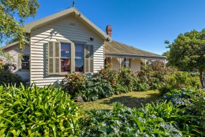 Big block, big heart: 120-122 Main Road, Riddells Creek, 3431