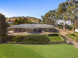 A Sunbury stunner: 260 Reservoir Road, Sunbury, 3429