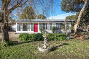 Freshly revamped: 28 Wrixon Street, Romsey, 3434