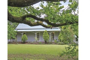 Charm, class, cachet: 178 High Street, Woodend, 3442