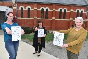 Night shelter committee spreads the warmth