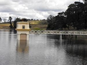 Autumn rain boosts storages