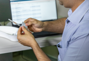 Kyneton clinic dispenses COVID vaccine