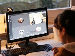 Digital literacy help for refugees