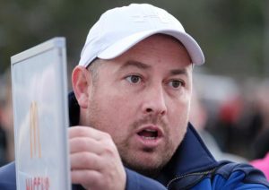 Lions sneak into finals