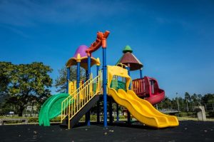 Councillor throws shade at playground conditions