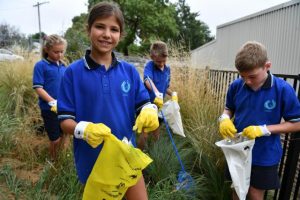 Cleaning up with Gisborne Primary