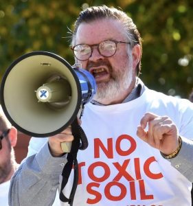 Finn eyes other parties amid expulsion push