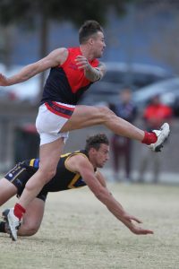 Thunder go bang with first signing