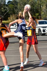 Diggers through to final