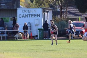 Landt claims Nichols Medal