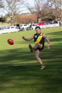 Tigers stun Bombers