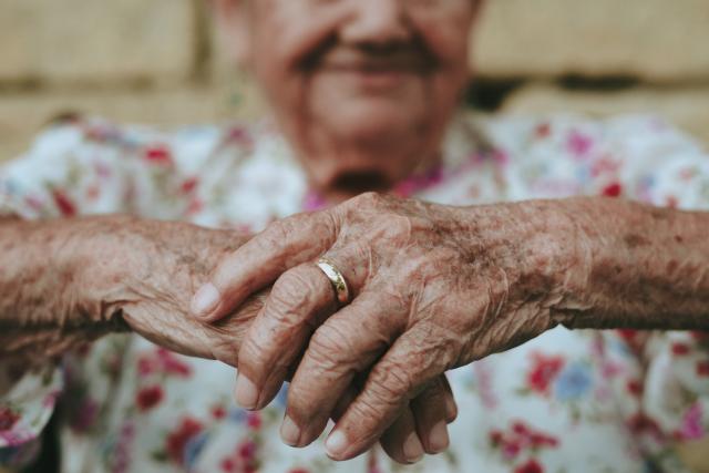 Wczesne oznaki demencji |  Pasma Sunbury i Macedonii