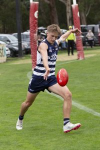 Cats overcome Redbacks
