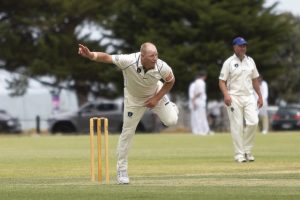 Roar batters struggle