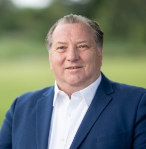 Mitchell wins McEwen