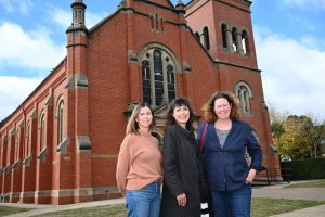 Dine on world-class art