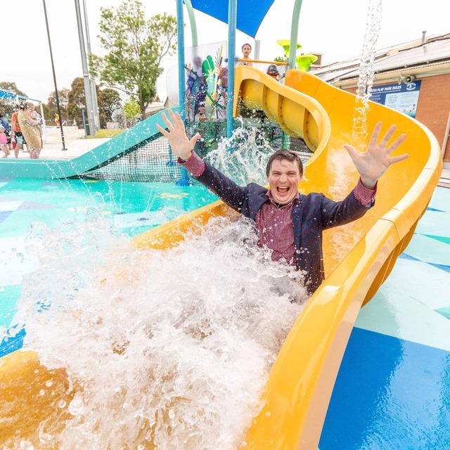 Sunbury makes a splash