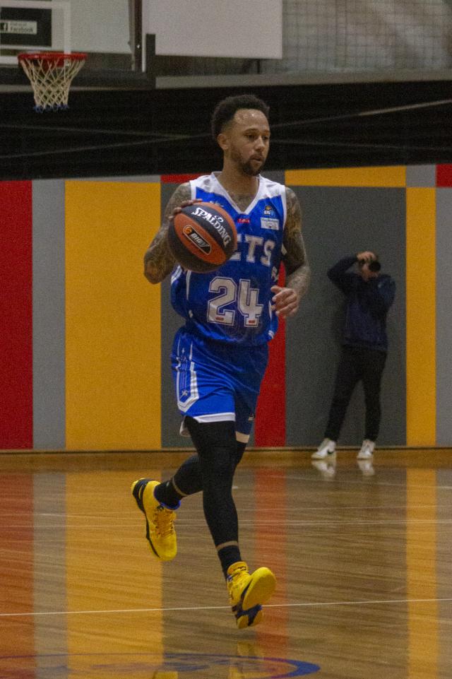 Sanders returns to Jets