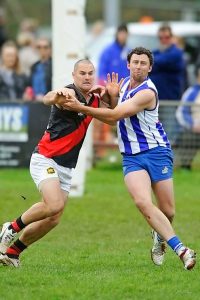 Riddell survives Roos challenge