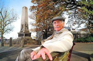 Macedon Ranges: Birthday honours for vets work