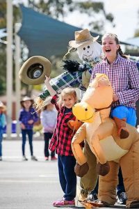 Kismet Park Primary School hosts Twilight Country Fair