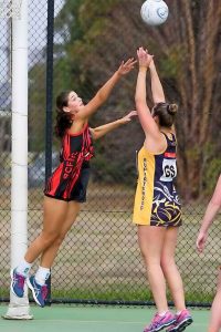 Young Riddell side holds it own against league leaders