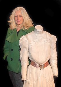 Picnic at Hanging Rock: Rare footage, items on show in online exhibition