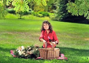 Acapella carols at Mount Macedon landmark