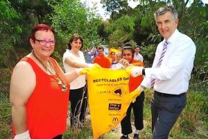 Sunbury businesses pitch in for clean up